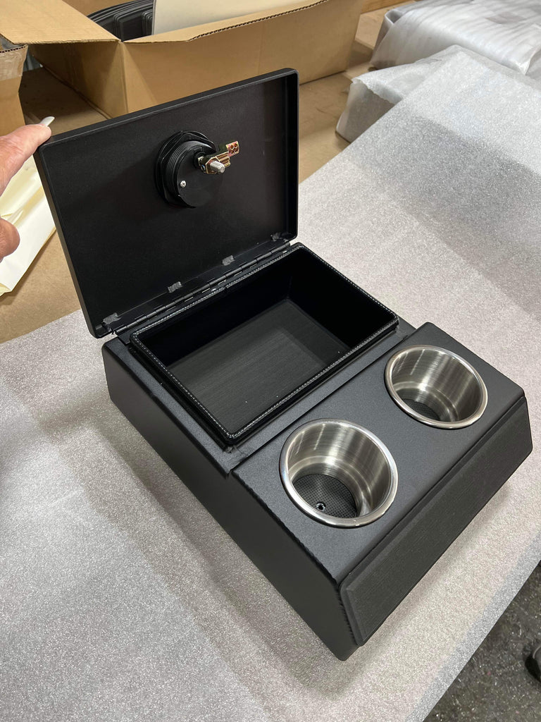 CENTER STORAGE CONSOLE WITH DRY HATCH